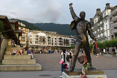 Fredy Mercury Statue