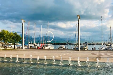 Explore Lausanne in 60 minutes with a Local