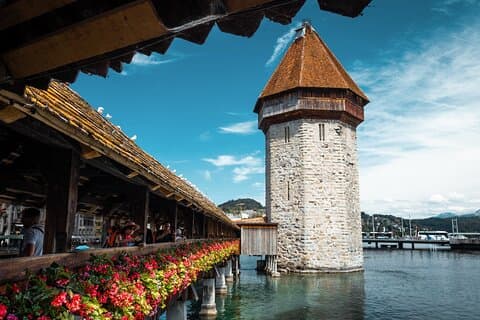 Touristic highlights of Lucerne on a Private half day tour with a local