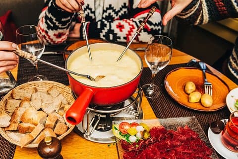 Private Trip from Geneva to Gruyeres: Cheese & Chocolate Tasting