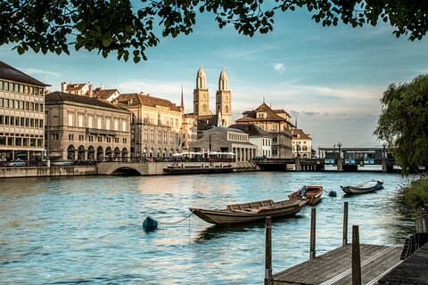 Zurich Highlights City Tour with Optional FIFA Museum Ticket