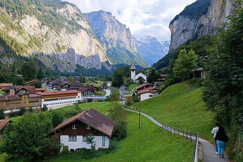 Interlaken Full-Day Highlights Tour with a Local by Private Car