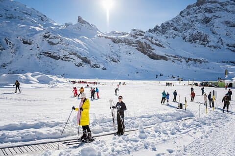 From Zurich: Titlis Beginner Ski Experience and Lucerne Day Trip