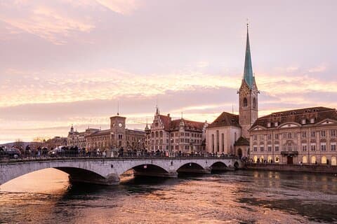Zurich Private Walking Tour: Switzerland Heart