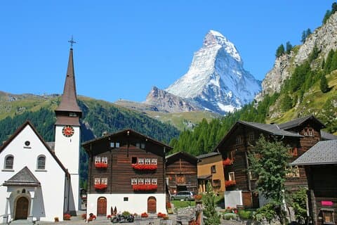 Private Transfer from Zurich to Zermatt with 2h of Sightseeing