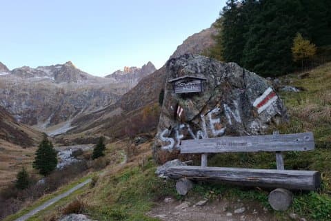 3 Days Central Switzerland Guided Hike in Pilatus Rigi