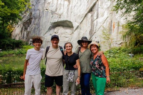 Guided walking tour of Lucerne with a local photojournalist