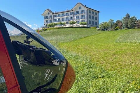 Helicopter flight with a stop at Villa Honegg for lunch