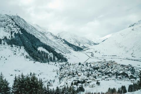 Private Transfer from Zurich Airport to Andermatt
