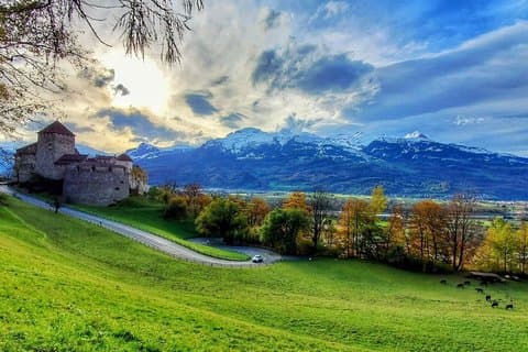 Private Liechtenstein Tour: Wine Tasting & Alpine Views