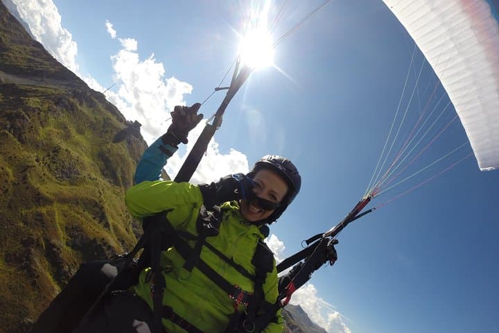 Passengerflight with a tandem paraglider
