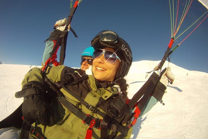 Paragliding winter