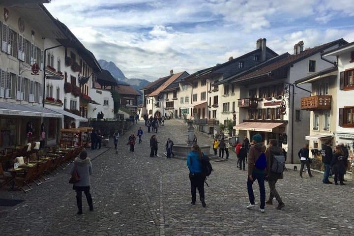 Winter Gruyères, chocolate & cheese tour from Lausanne