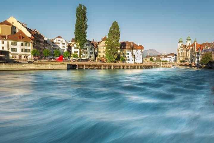 Lucerne Private Walking Tour with a castle visit!