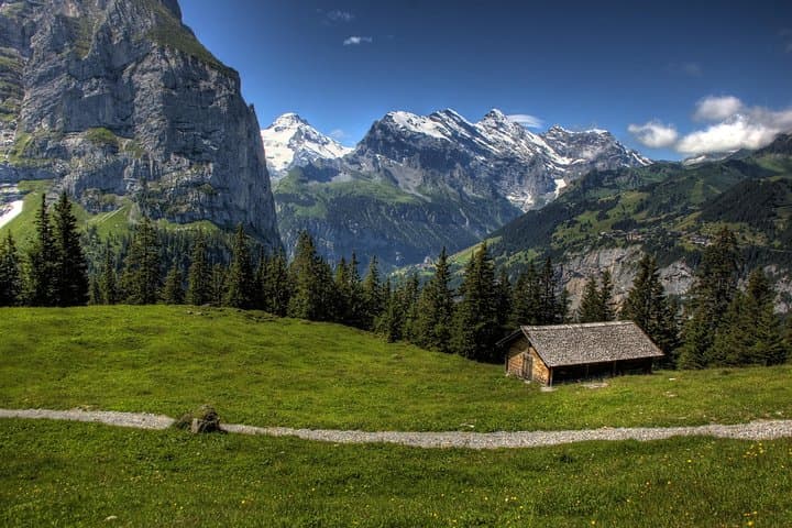 Interlaken and Paragliding Day Trip from Geneva
