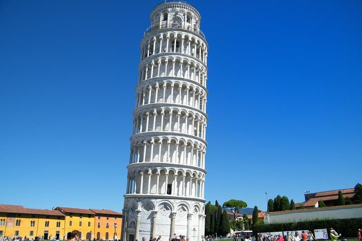 7-Day Taste of Europe Tour from Lucerne: Switzerland, Italy and France