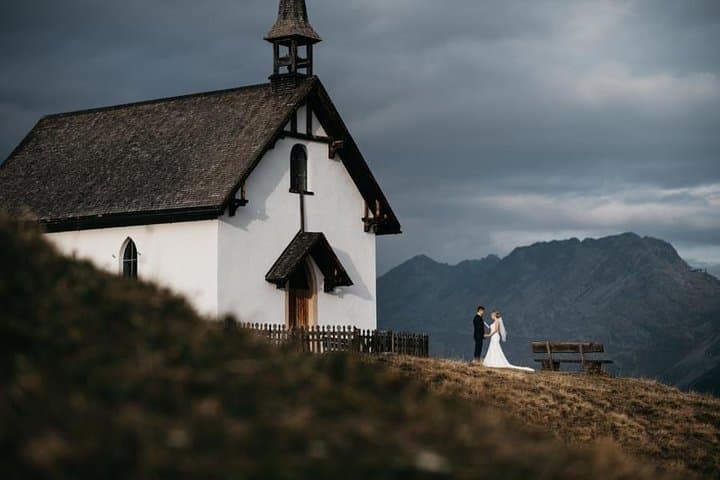 Private Photo Session with a Local Photographer in Zermatt