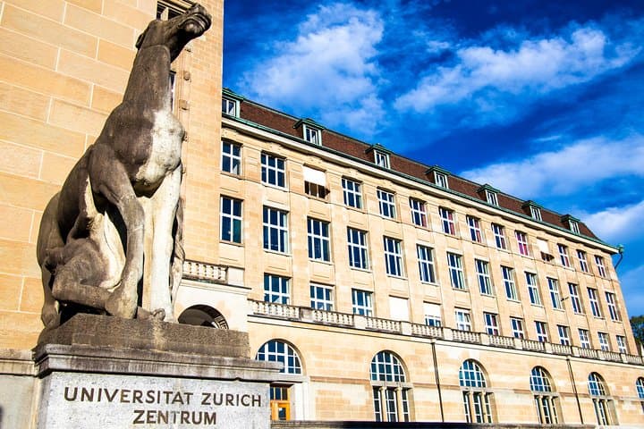 In the footsteps of Albert Einstein in Zurich with a Local