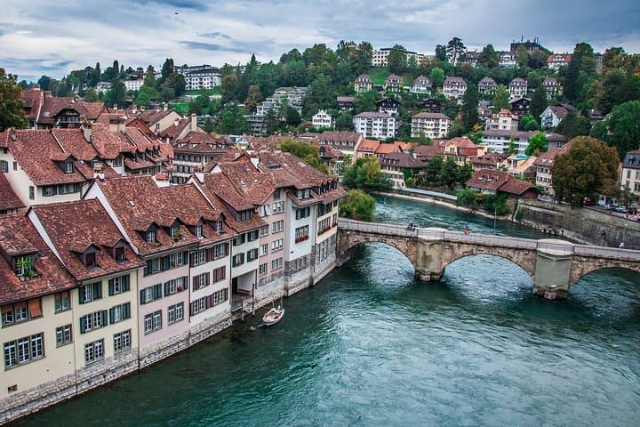Discover Bern: Legends, Fountains & Medieval Stories