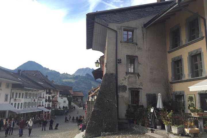 Winter Gruyères, chocolate & cheese tour from Lausanne