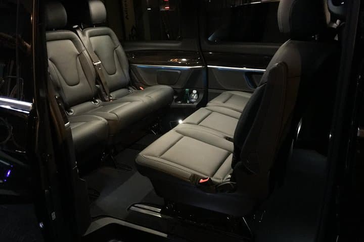 Premium Transfer from Zürich Airport or city to Davos or Klosters or back