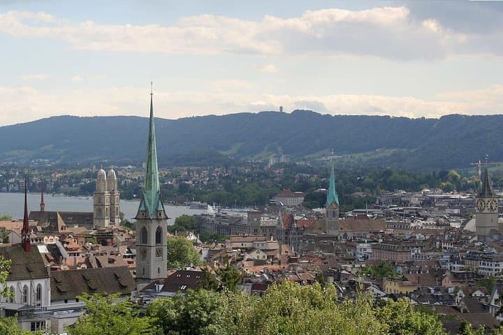 Introductory Walking Tour Of Zurich Including a 90 Min Lake Cruise