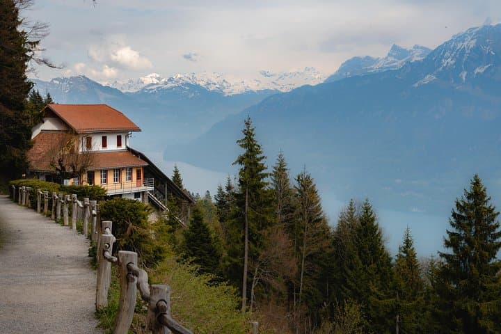 Discover Interlaken’s most Photogenic Spots with a Local