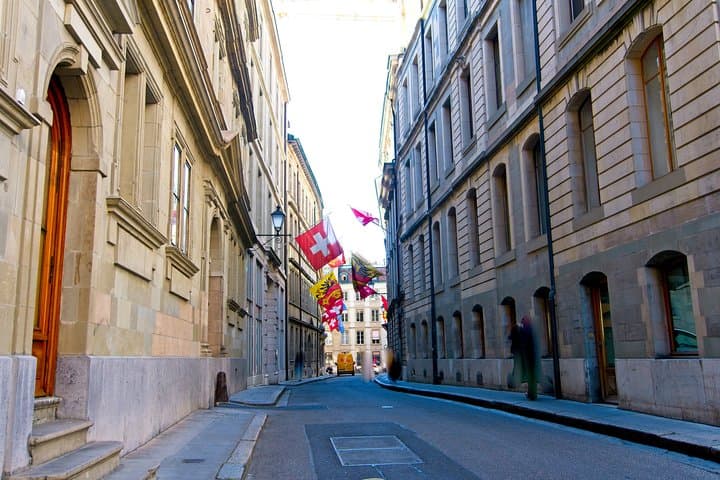 Private Photo Tour LUXE CUSTOM in Geneva