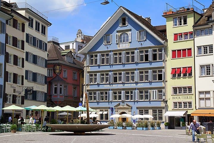 Private Walking Tour of Zurich with private official tour guide