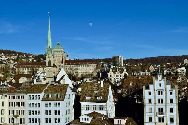 Private Walking Tour of Zurich with private official tour guide