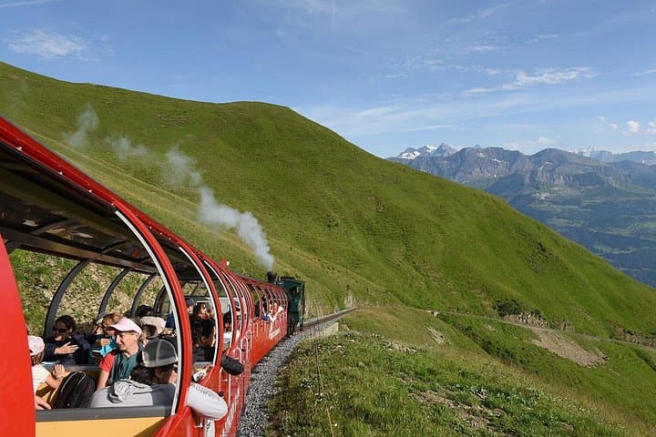 Lake Brienz and Lauterbrunnen - Private Experience from Zurich