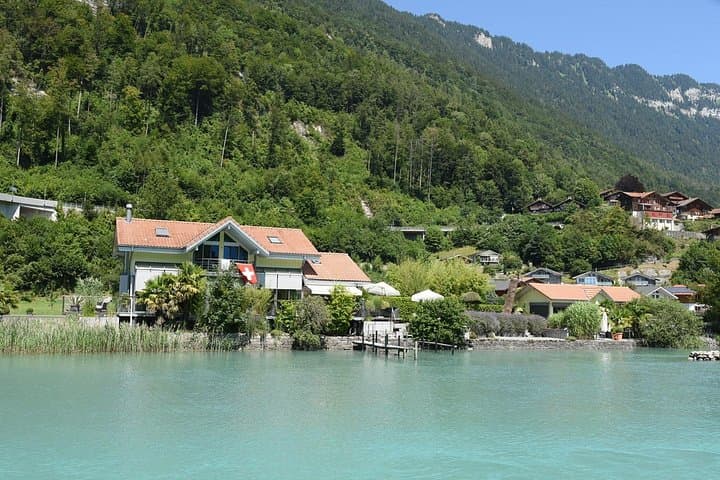 Lake Brienz and Lauterbrunnen - Private Experience from Zurich