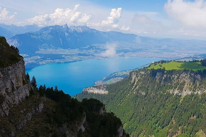Lake Brienz and Lauterbrunnen - Private Experience from Zurich