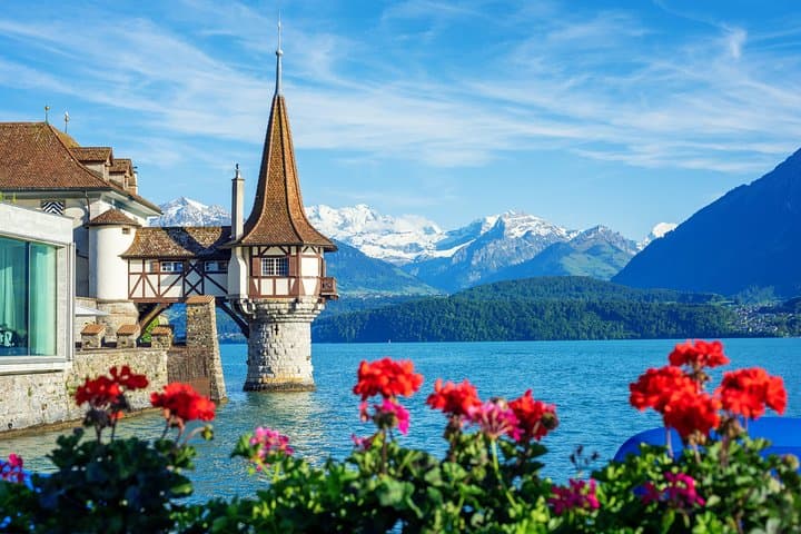 Insightful Bern Walking Tour for Couples