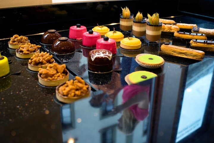 Award-Winning Geneva Chocolate &Old Town Tour (3h)