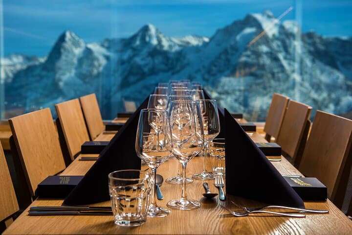 Small group tour to Schilthorn & Interlaken from Zurich (KTZ362)