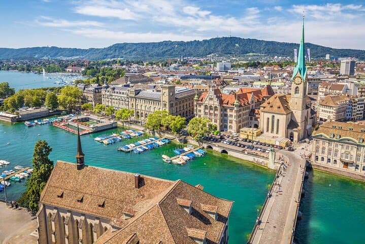 Arrival Transfer from Zurich Airport ZRH to Zurich City in Private Car/Van
