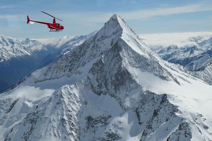 Swiss Alps helicopter-tour - the best way to see Switzerland