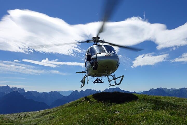 Our safe helicopters will take you to the most beautiful places in Switzerland.