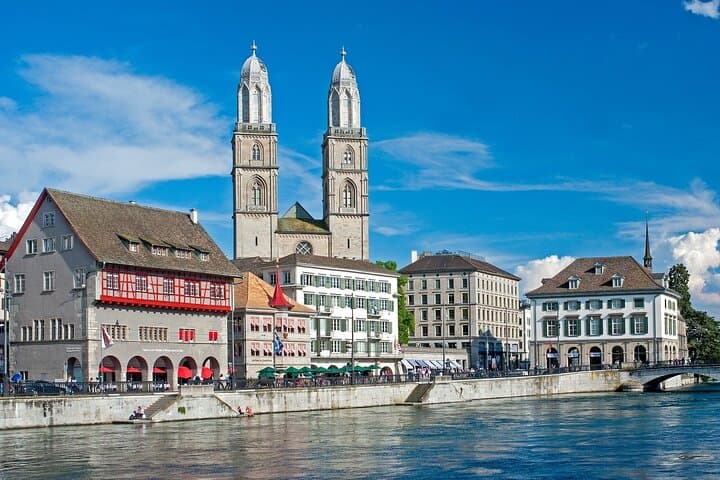 Zurich Highlights City Tour with Optional FIFA Museum Ticket