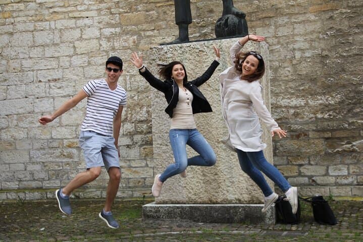 Lucerne Self-Guided City Walking Tour & Scavenger Hunt