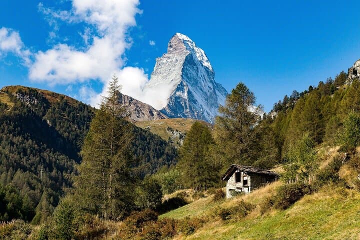 Private transfer from Zurich to Zermatt with 3h Sightseeing Stop