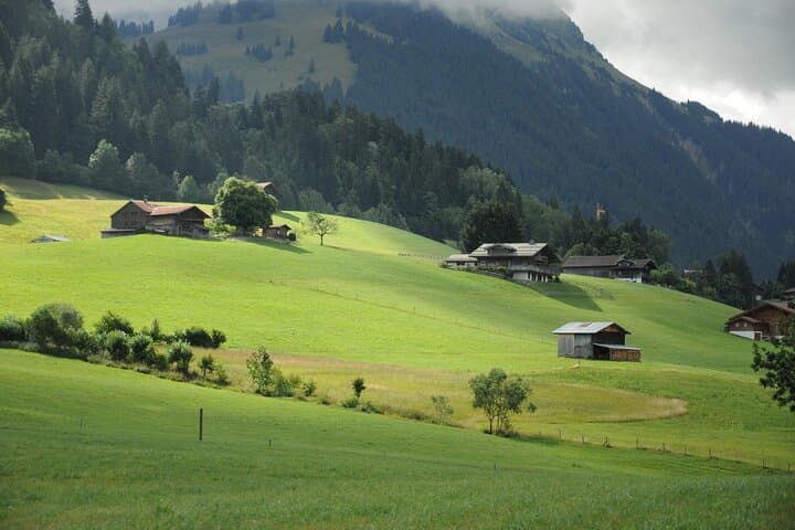 Private Transfer From Zurich to Gstaad, 2h Stop in Bern