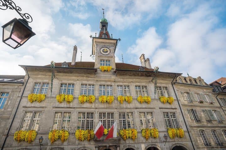 Explore Lausanne in 60 minutes with a Local