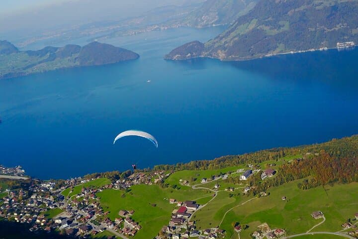 Luzern / Lucerne Professional Paragliding Tandem Flights