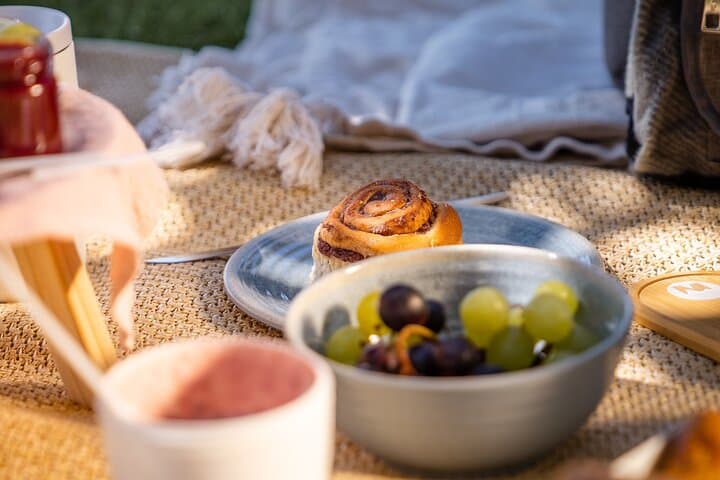 Breakfast Picnic for 2 at lake Lucerne