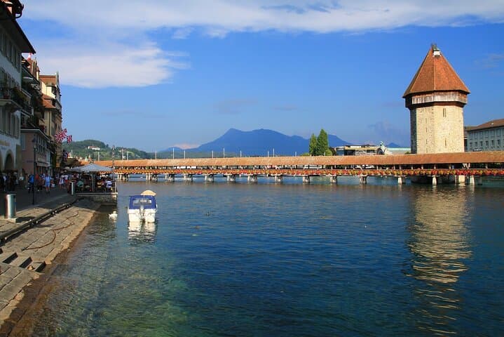 Lucerne in Two Hours: A Timeless Old Town Walk
