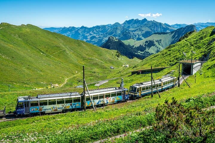 cogwheel train to Rochers-de-Naye