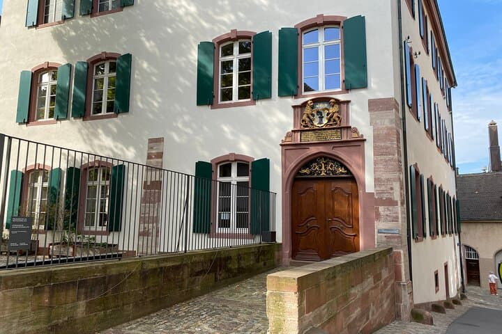 Basel's Portrait: Self-Guided Reading City Tour