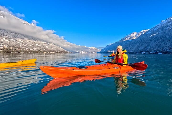 Winter Kayak Tour of the Turquoise Lake Brienz